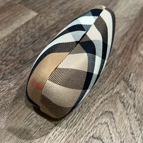 Burberry Empty Sunglasses Case - NO sunglasses - Picture 7 of 7